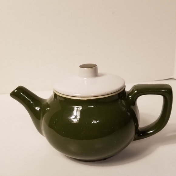 Vintage Dining Vintage Ceramic Individual Restaurant Ware Green